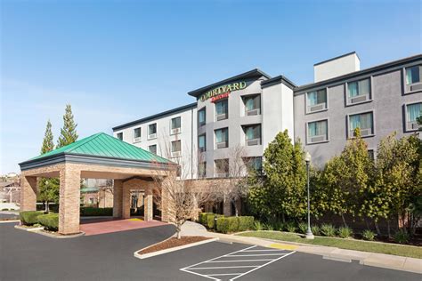 Courtyard Sacramento Folsom .